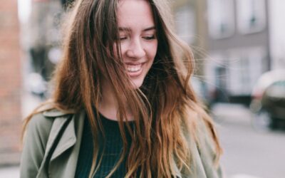 Looking For A Dentist Who Offers Dental Implants? Look No Further