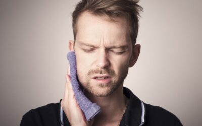Is a cavity considered a dental emergency?