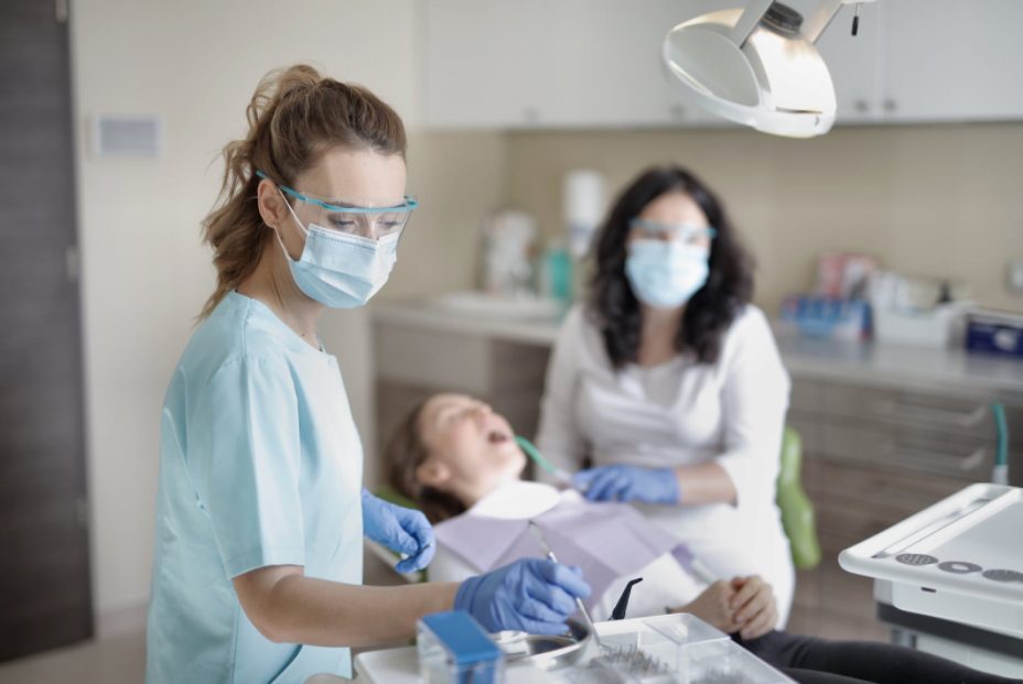Dentist